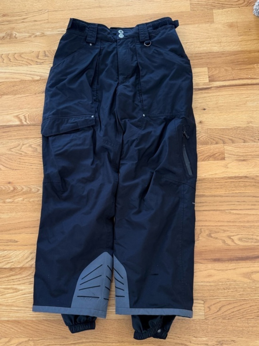Columbia Black Men's Cargo Snow Pants with Gray Reinforced Cuffs